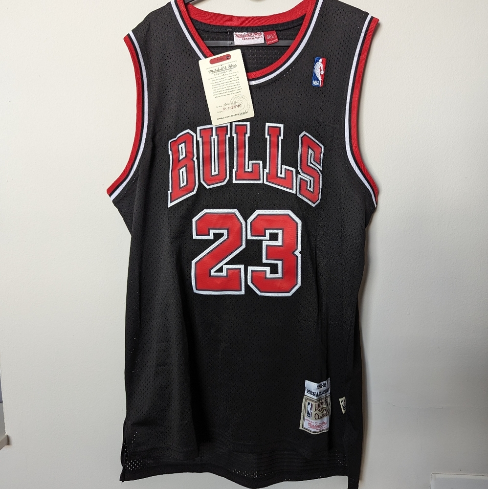 Chicago Bulls Michael Jordan Mitchell & Ness Black 1997-98 Hardwood Classics